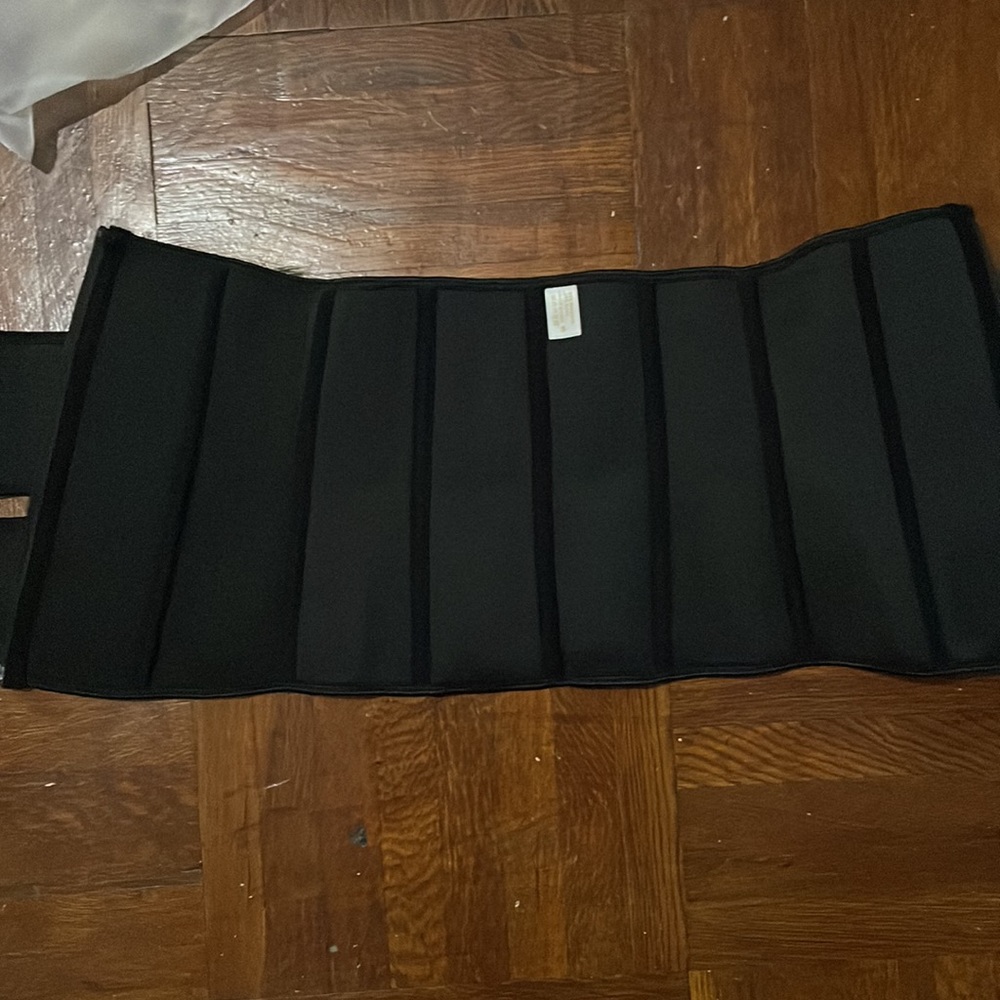 Adjustable Waist Trainer - Picture 5 of 5